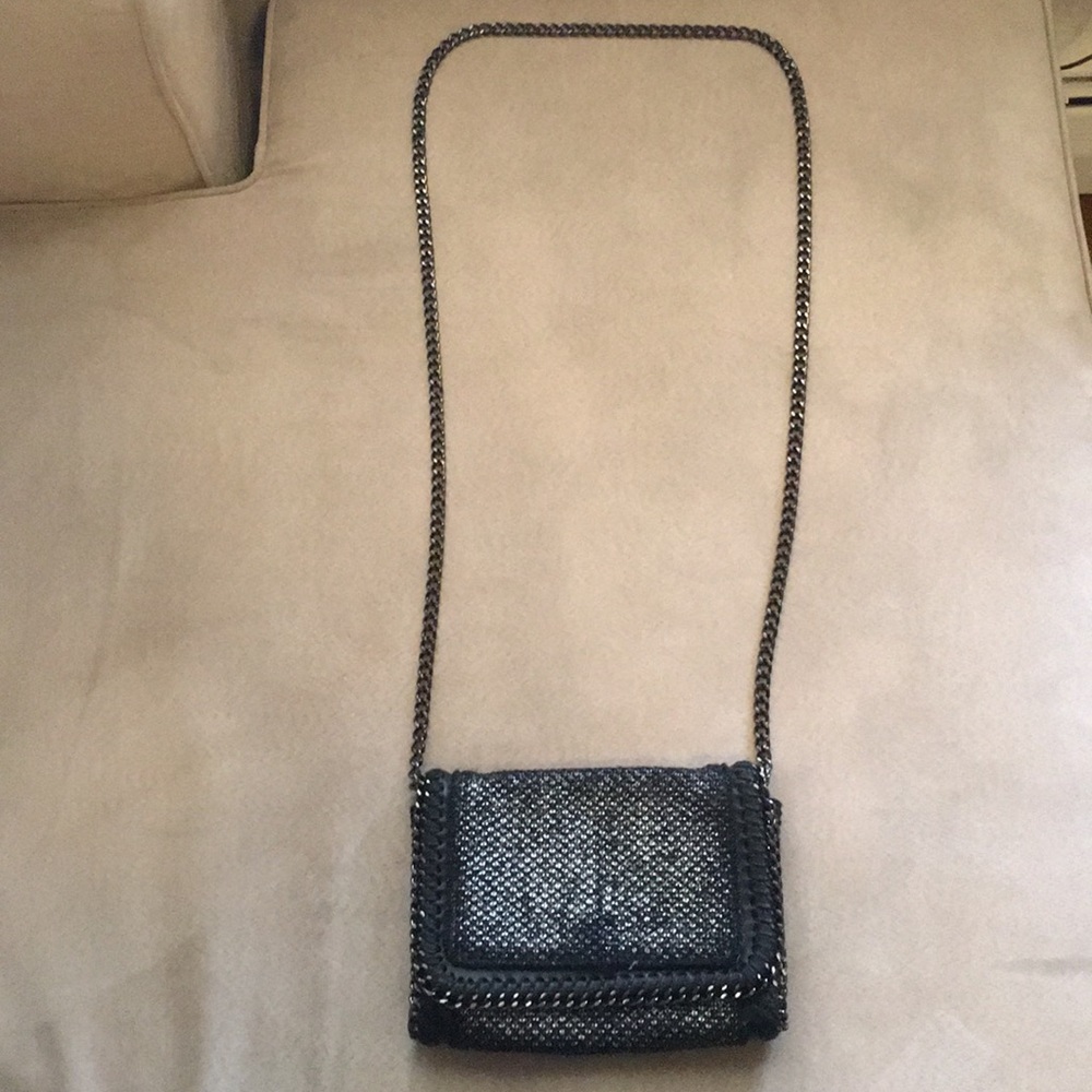 Steve Madden cross body bag. Metallic